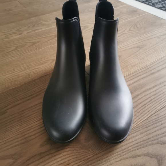 Cougar Rain Ankle Boots - Picture 1 of 3